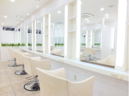 滋賀県 草津駅でショートカットが人気な美容室の口コミランキングtop Beautify おすすめ美容室の口コミ ランキング情報